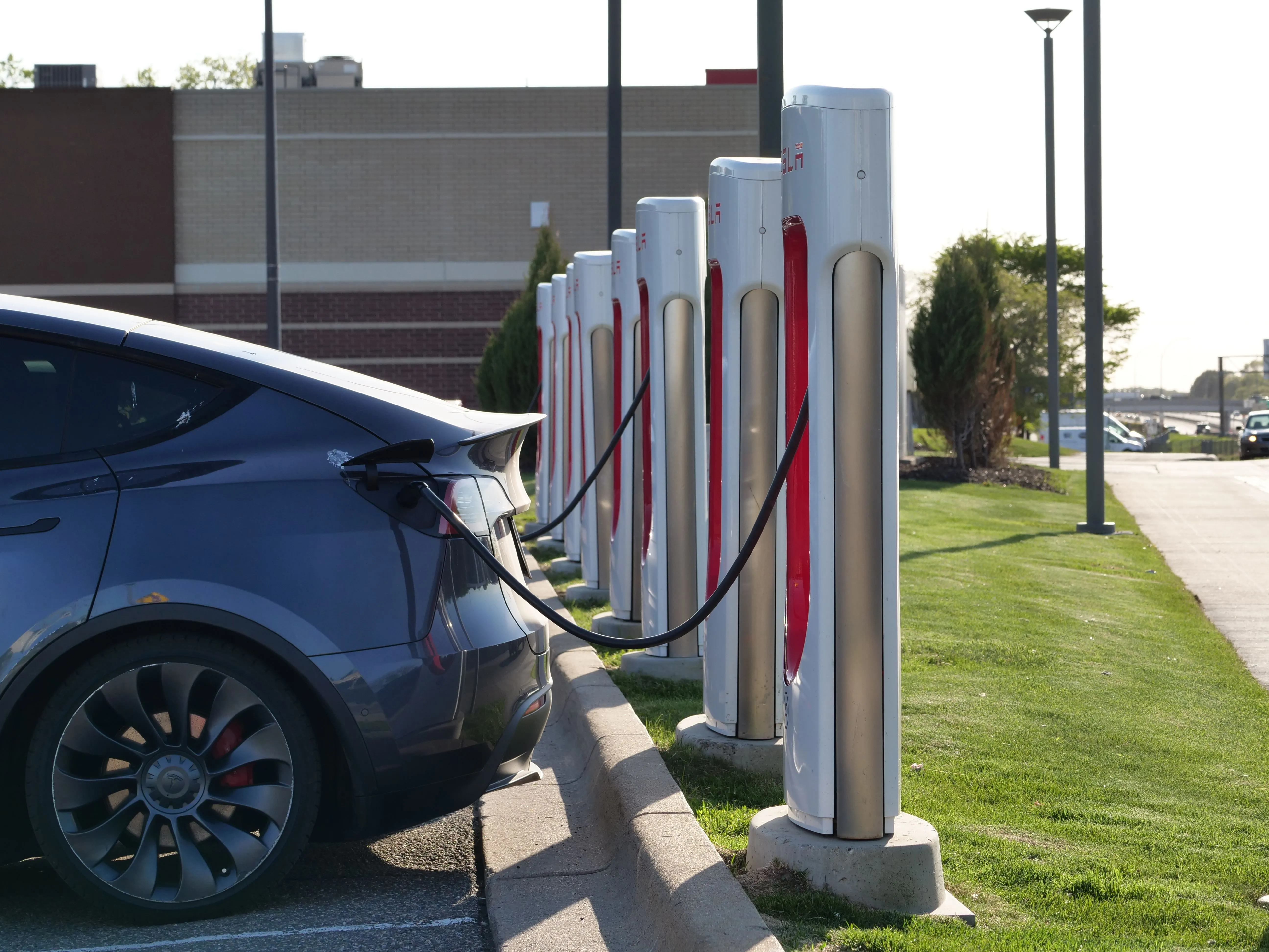 Infraestructura de electromovilidad — Grupo Energy